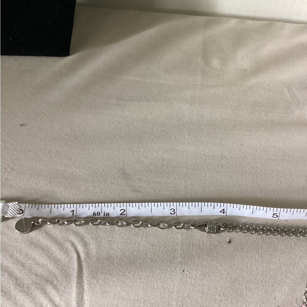 Givenchy necklace - Picture 6 of 7